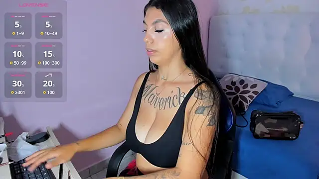 Snapshot of TATILARSON2 chatting on 03.26.26 TATILARSON2 online show from 03.26.26