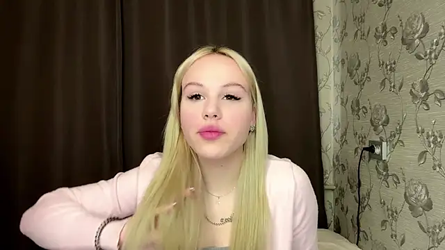 Snapshot of FrediaAlbritton chatting on 03.26.26 FrediaAlbritton online show from 03.26.26