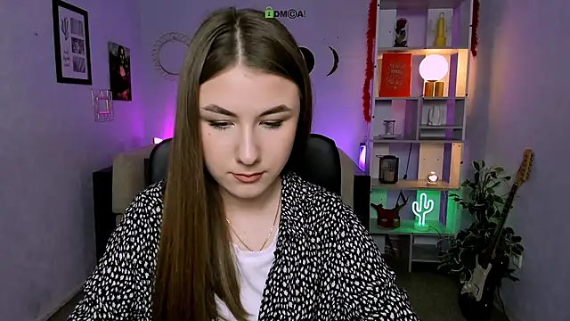 Snapshot of luna_wisper chatting on 04.03.26 luna wisper online show from 04.03.26