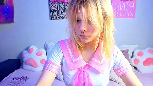 PerryKitty online show from 06.11.26
