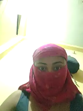 Snapshot of itzhappy92 chatting on 04.03.26 itzhappy92 online show from 04.03.26