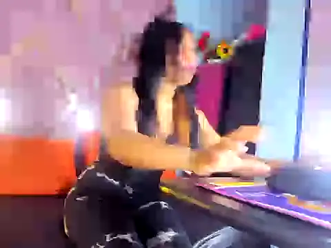 Snapshot of Laila_65 chatting on 03.27.26 Laila 65 online show from 03.27.26