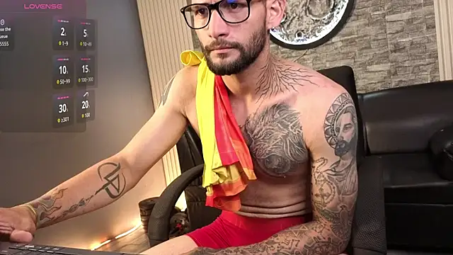 Snapshot of DERECK_OLSEN chatting on 03.26.26 DERECK OLSEN online show from 03.26.26