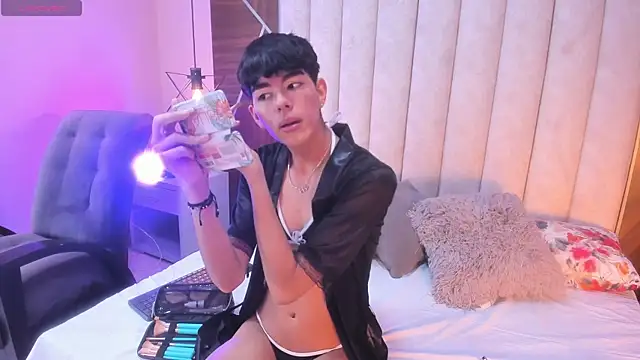 Snapshot of CAROLYNFOSTER chatting on 03.28.26 CAROLYNFOSTER online show from 03.28.26