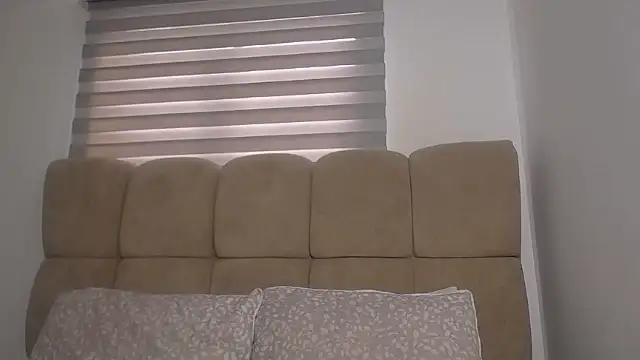 SofiaBanks  online show from 04.26.26