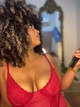 Kendra curly online show from 08.08.26