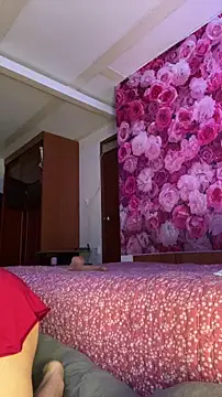 SweetLittleRed online show from 04.04.26