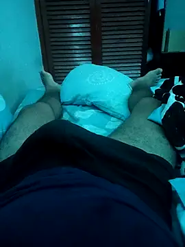 Snapshot of goldboy_0069 chatting on 04.13.26 goldboy 0069 online show from 04.13.26