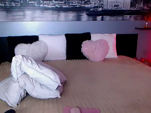 AnneAme online show from 04.11.26
