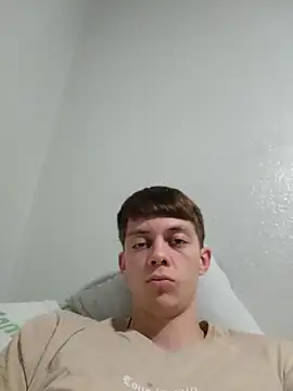 Snapshot of 503splurge chatting on 04.02.26 503splurge online show from 04.02.26