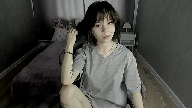 Loly Cuttie online show from 05.20.26
