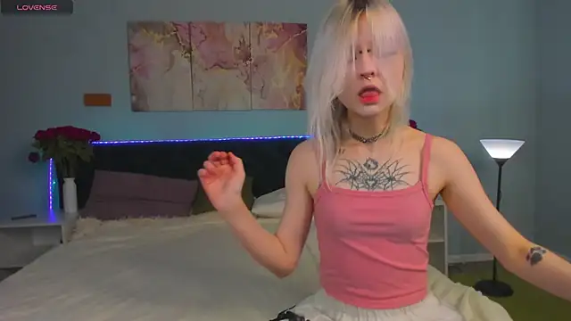 Snapshot of Mary_Wester chatting on 04.01.26 Mary Wester online show from 04.01.26