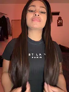 Snapshot of ValentinasXXX chatting on 03.28.26 ValentinasXXX online show from 03.28.26