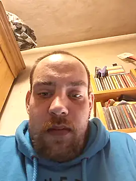 Snapshot of fettgail-0507 chatting on 03.27.26 fettgail-0507 online show from 03.27.26