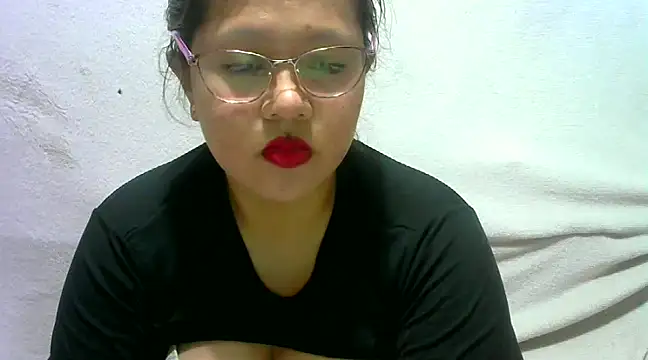 Snapshot of Miss_Ashley chatting on 12.29.24 Miss Ashley online show from 12.29.24