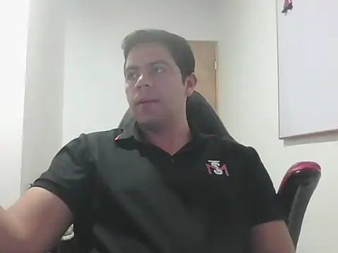 Snapshot of jutipia chatting on 03.26.26 jutipia online show from 03.26.26