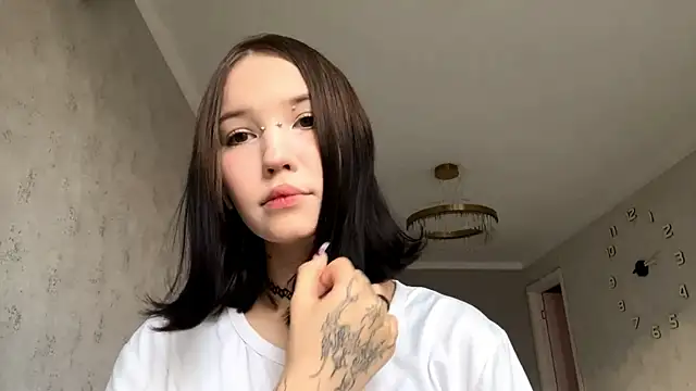 Snapshot of AmeliaMiotii chatting on 03.28.26 AmeliaMiotii online show from 03.28.26