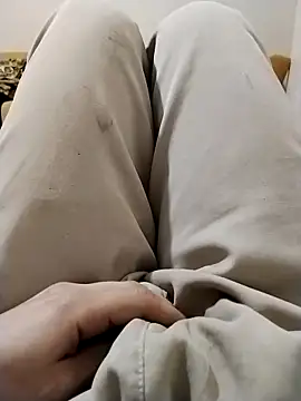 Snapshot of y2561 chatting on 03.27.26 y2561 online show from 03.27.26