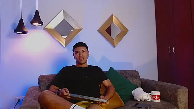 SeanStonee online show from 03.31.26