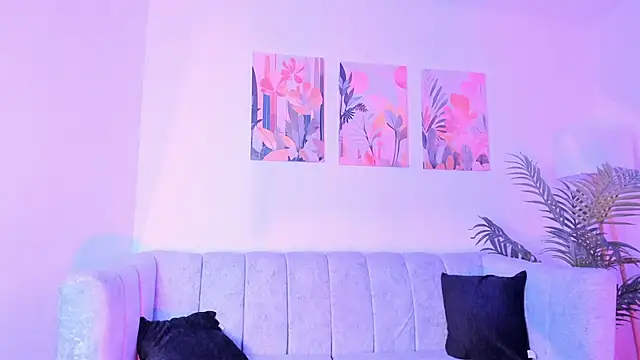 Velvet Noir  online show from 06.05.26