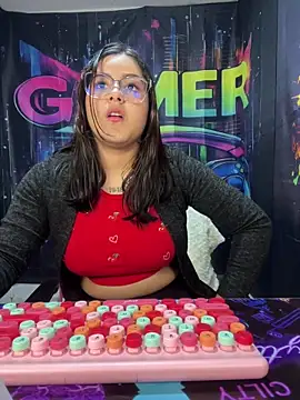 Snapshot of Norabyxxx chatting on 03.28.26 Norabyxxx online show from 03.28.26