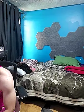 Snapshot of MachoPutito chatting on 02.17.25 MachoPutito online show from 02.17.25