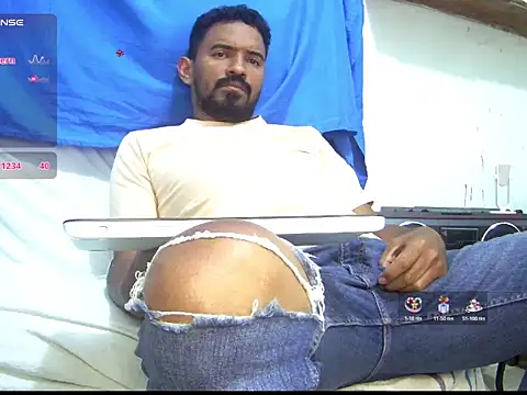 Snapshot of Max_velvet chatting on 04.03.26 Max velvet online show from 04.03.26