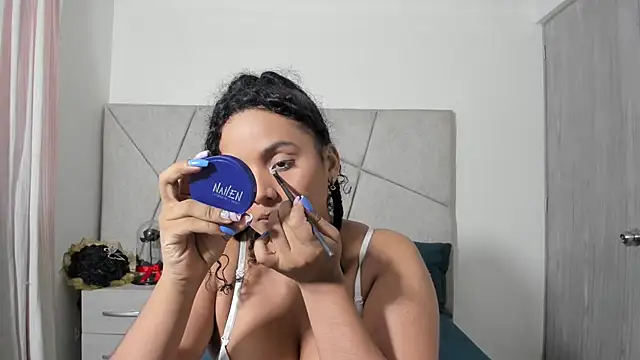 Snapshot of VeraBellucci chatting on 04.07.26 VeraBellucci online show from 04.07.26