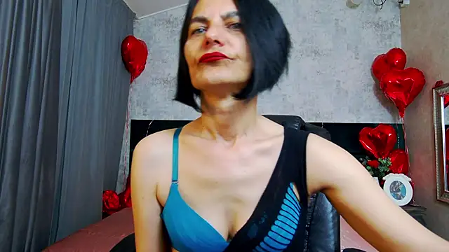 Snapshot of KalystaSwiss chatting on 04.06.26 KalystaSwiss online show from 04.06.26