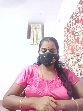 Snapshot of tamilratchasii chatting on 05.15.26 tamilratchasii online show from 05.15.26