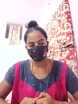 Snapshot of tamilratchasii chatting on 05.22.26 tamilratchasii online show from 05.22.26