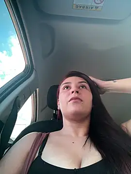 Snapshot of veronicasapequinha chatting on 04.02.26 veronicasapequinha online show from 04.02.26