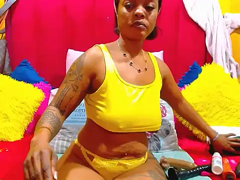 Cherrybootyofjoy86 online show from 06.05.26