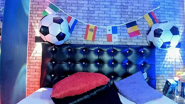 Snapshot of Tommy_Fox chatting on 06.19.26 Tommy Fox online show from 06.19.26