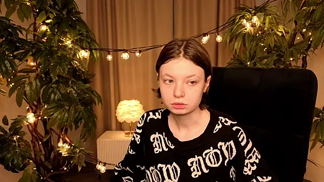 Snapshot of SusanPhelps chatting on 04.04.26 SusanPhelps online show from 04.04.26