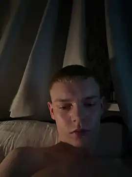 Snapshot of Ricowhiteteeth chatting on 03.28.26 Ricowhiteteeth online show from 03.28.26