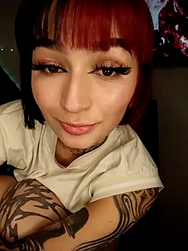 AmaraRossi online show from 04.21.26