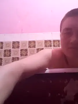 AlyssaAnq online show from 04.22.26