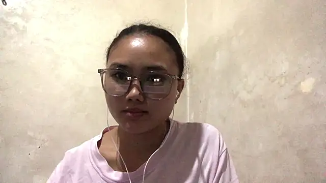 Snapshot of VeronicaCepeda chatting on 03.31.26 VeronicaCepeda online show from 03.31.26