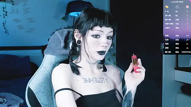 H3xD0ll online show from 07.12.26
