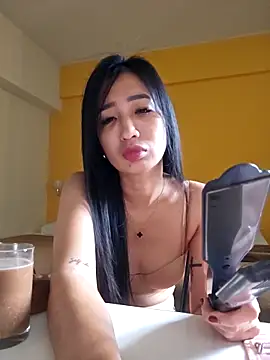 Snapshot of Emceeeeee25 chatting on 03.29.26 Emceeeeee25 online show from 03.29.26