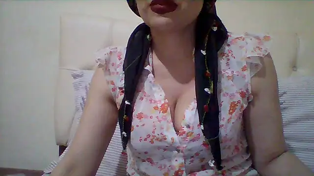Snapshot of busex25 chatting on 06.11.26 busex25 online show from 06.11.26