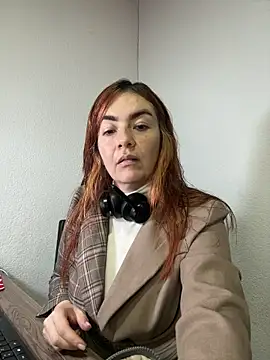 Snapshot of Vanessablazee chatting on 04.08.26 Vanessablazee online show from 04.08.26