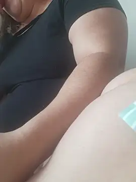 Amalianoir online show from 04.14.26