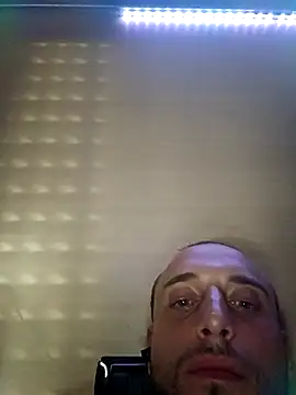 Snapshot of Alessandro9312 chatting on 03.29.26 Alessandro9312 online show from 03.29.26