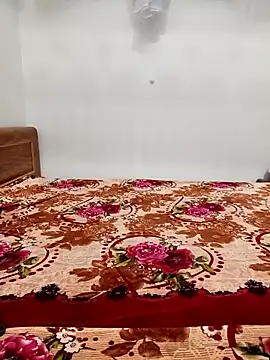 Anna Lovelly online show from 05.06.26