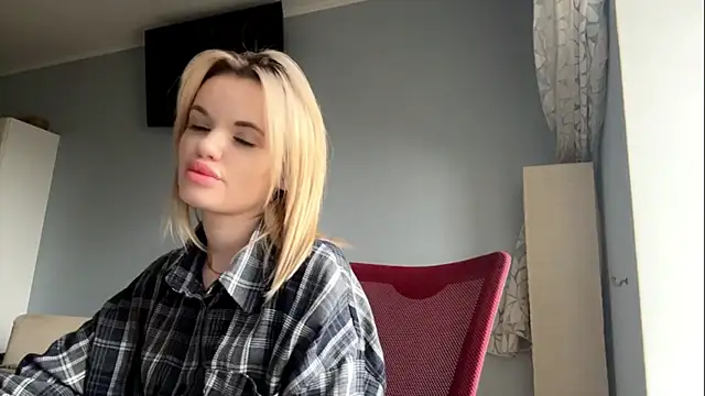 Snapshot of NikaFoster chatting on 04.02.26 NikaFoster online show from 04.02.26