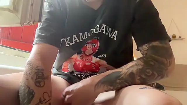 Snapshot of URRUGNAR chatting on 03.30.26 URRUGNAR online show from 03.30.26