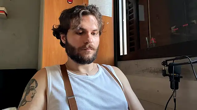 Snapshot of K0r1n chatting on 03.29.26 K0r1n online show from 03.29.26