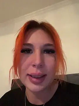 Snapshot of devilinhereyes chatting on 04.02.26 devilinhereyes online show from 04.02.26